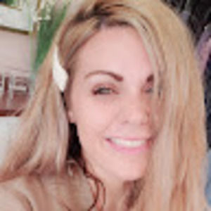 Meet your Posher, Juliana